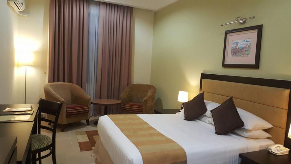 Puteri Bay 3*